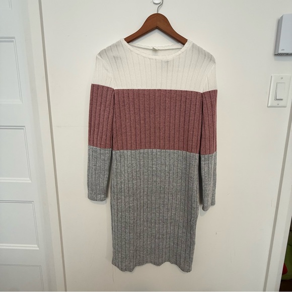 Colorblock Ribbed Knit Dress - Picture 1 of 3
